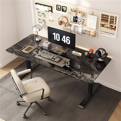 Křišťálový kamenný stůl